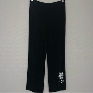 Women’s Black Slinky Stretch Pull On Pants. SZ M